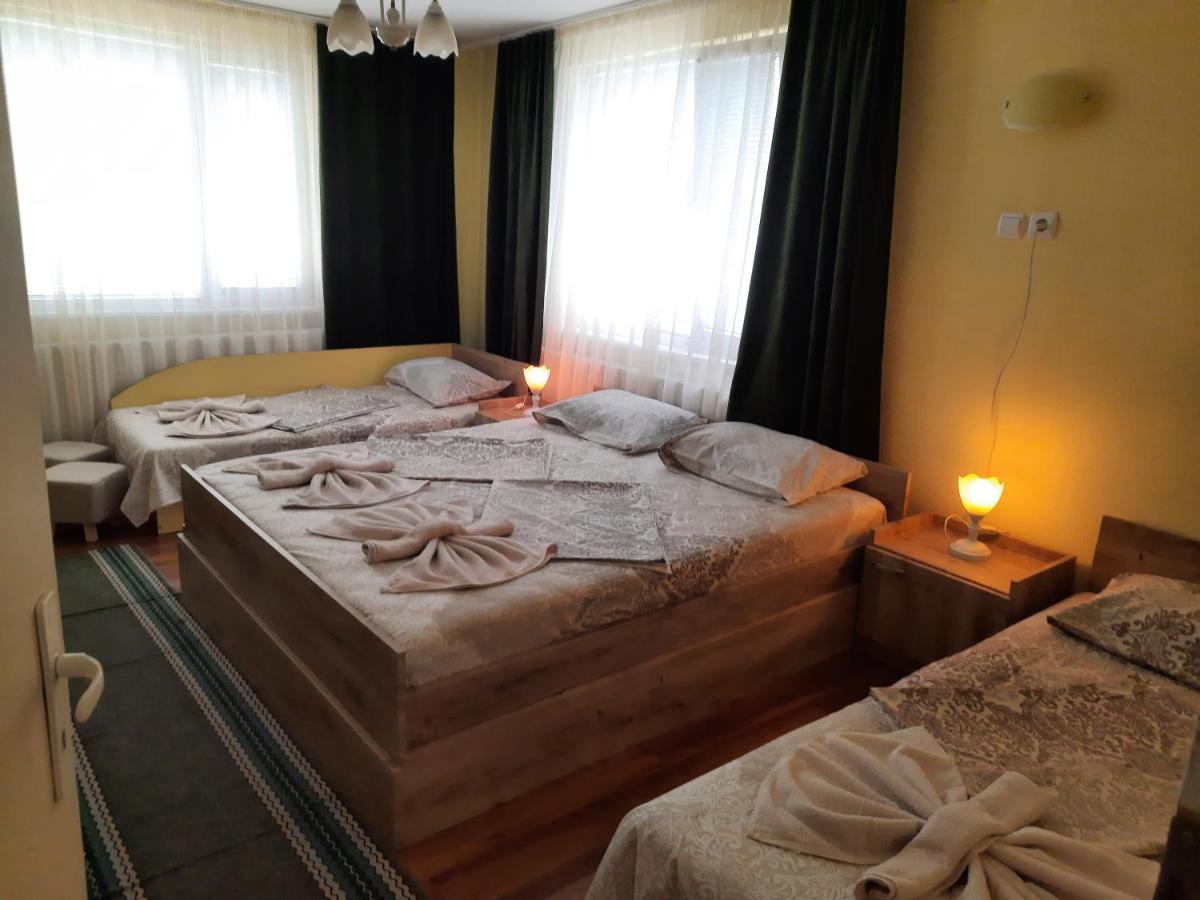 Guest House Lazar Raykov Ribarica Exterior photo